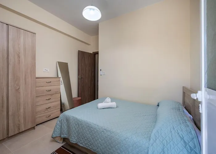 Lejlighed Spot Beach, Food & Coffee Nearby *