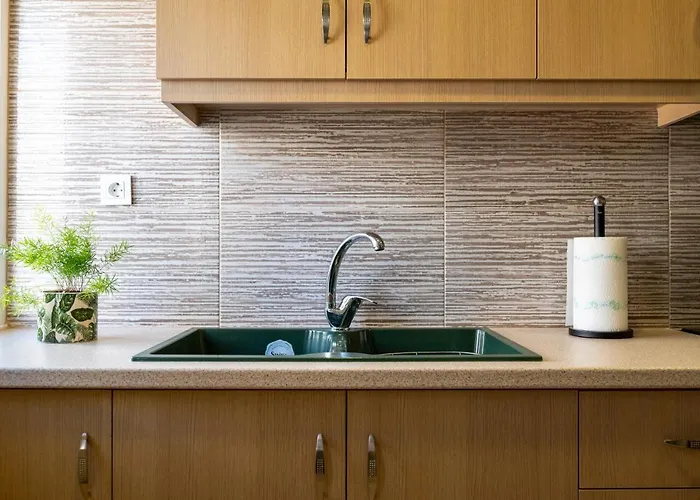 Spot Beach, Food & Coffee Nearby Cós